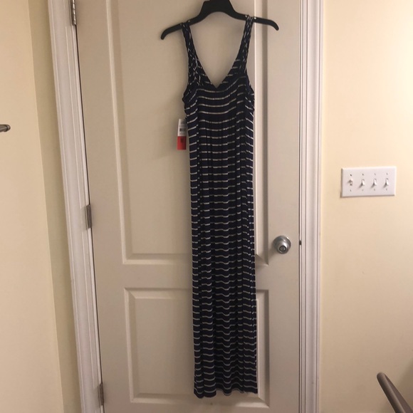 Blue and white stripe dress - Picture 2 of 2